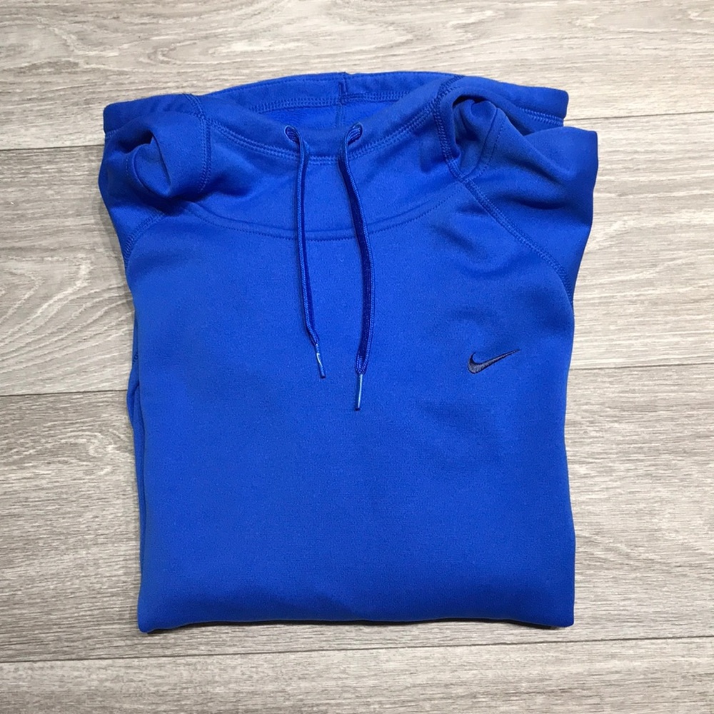 Nike ThermaFit hoodie